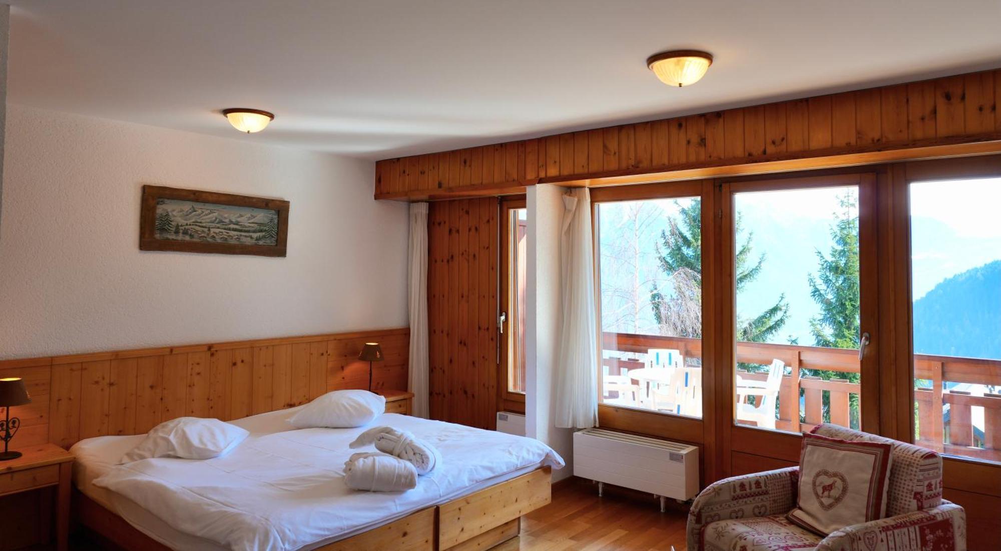 Hotel Les Bains D'Ovronnaz Bagian luar foto