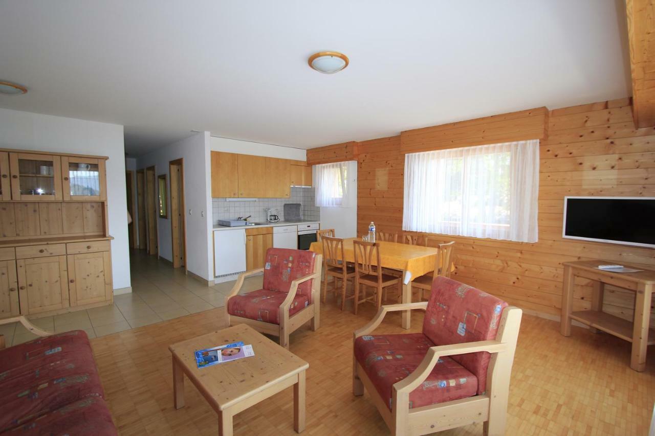 Hotel Les Bains D'Ovronnaz Bagian luar foto